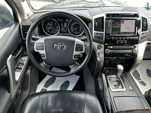 Toyota Land Cruiser 2014 - фото 24