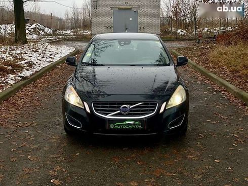 Volvo S60 2011 - фото 2