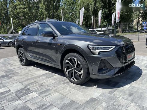 Audi E-Tron 2022 - фото 8