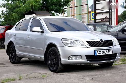 Skoda Octavia 2011 - фото 26