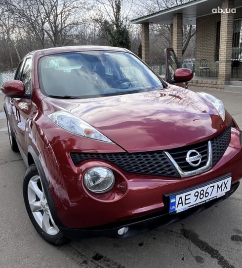 Nissan Juke 2012 вишневый - фото 12