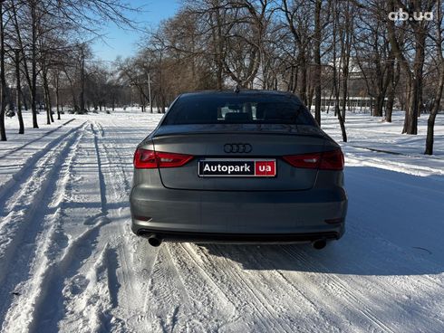 Audi A3 2016 серый - фото 4