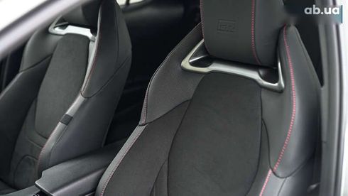 Toyota C-HR 2023 - фото 18