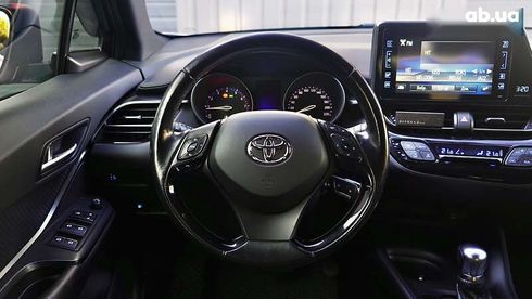 Toyota C-HR 2017 - фото 26