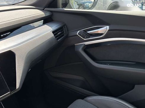 Audi e-tron S 2021 - фото 22