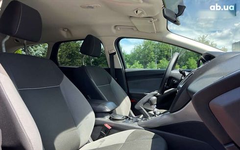 Ford Focus 2011 - фото 9