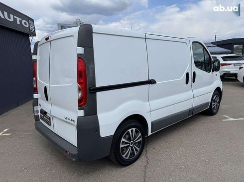 Opel Vivaro 2014 - фото 6