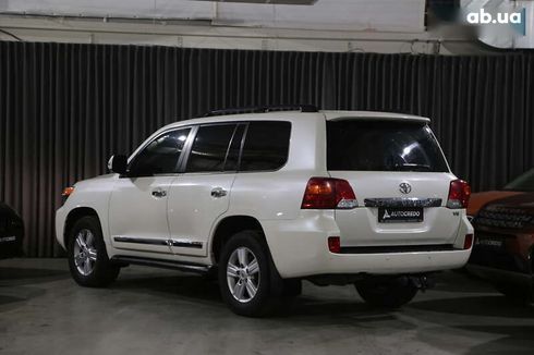 Toyota Land Cruiser 2013 - фото 4