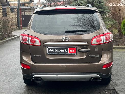 Hyundai Santa Fe 2012 коричневый - фото 10