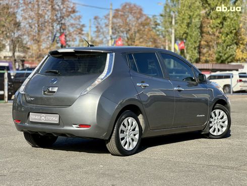 Nissan Leaf 2015 серый - фото 6