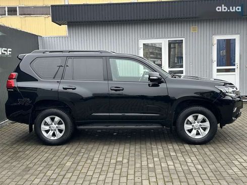 Toyota Land Cruiser Prado 2018 - фото 7