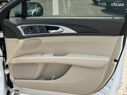 Lincoln MKZ 2019 белый - фото 29