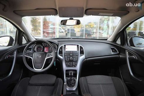 Opel Astra 2013 - фото 12