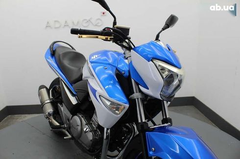 Suzuki GSR 2015 - фото 9