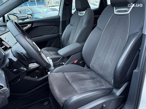 Audi Q4 e-tron 2023 белый - фото 102