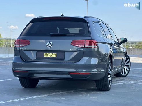 Volkswagen Passat 2015 - фото 17