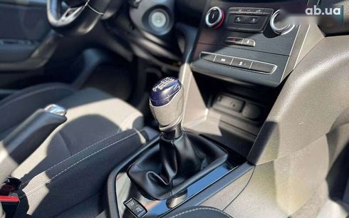 Renault Megane 2016 - фото 14