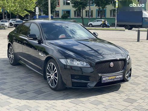 Jaguar XF 2016 - фото 12