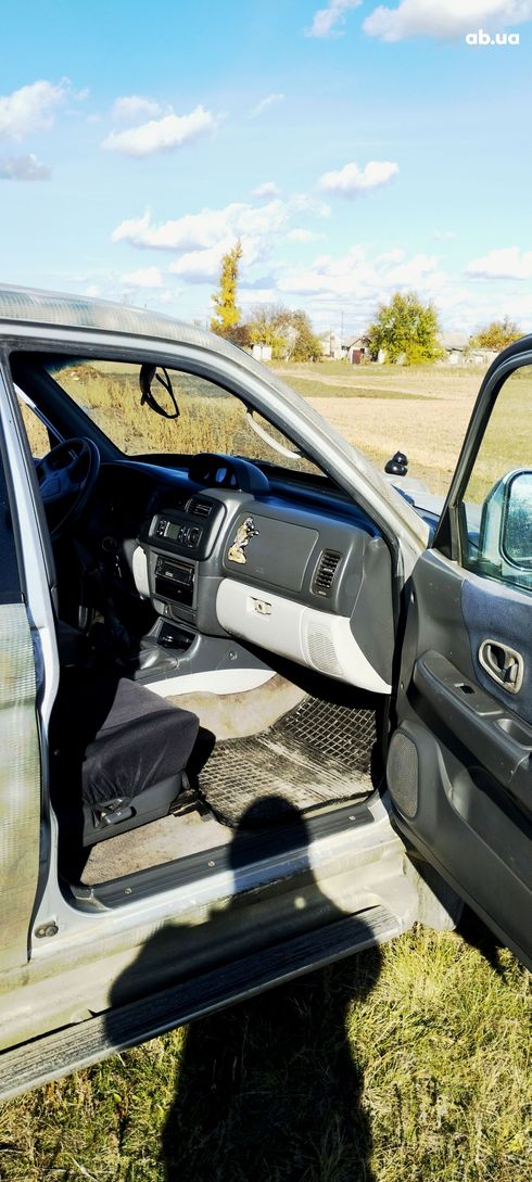 Mitsubishi Pajero Sport 2001 зеленый - фото 2