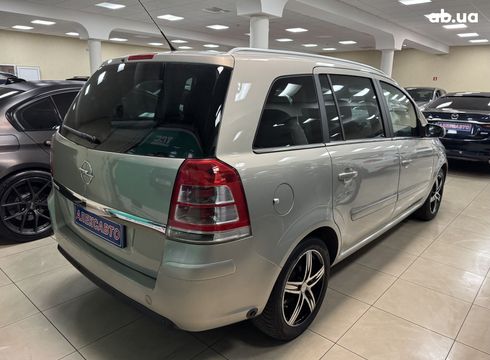 Opel Zafira 2008 бежевый - фото 3