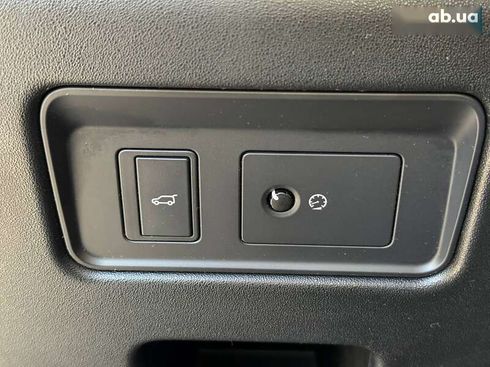 Land Rover Discovery 2017 - фото 18