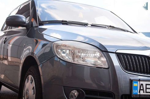Skoda Fabia 2009 - фото 8
