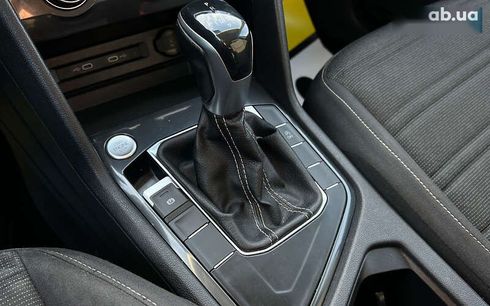 Volkswagen Tiguan 2021 - фото 17