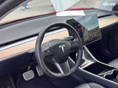 Tesla Model 3 2019 красный - фото 21