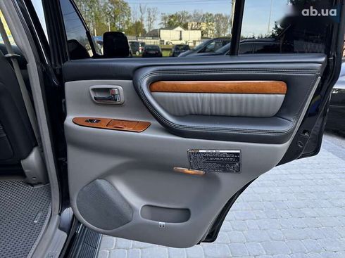 Lexus LX 2005 - фото 21