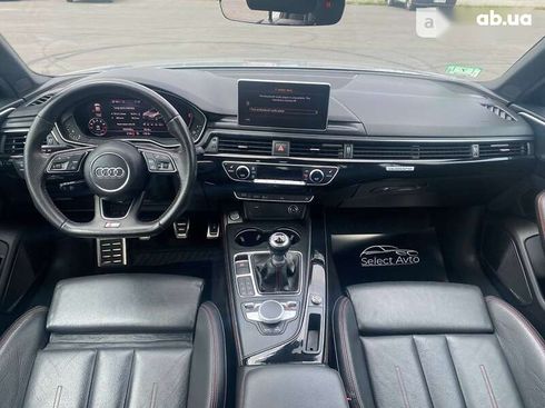 Audi A4 2018 - фото 11