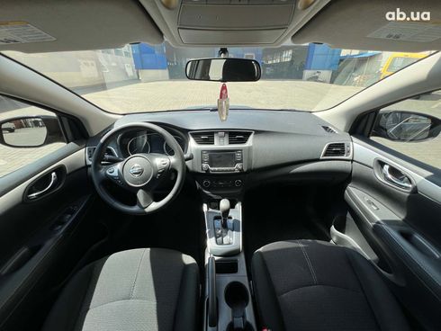 Nissan Sentra 2018 серый - фото 17