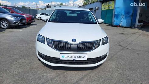 Skoda Octavia 2019 - фото 23