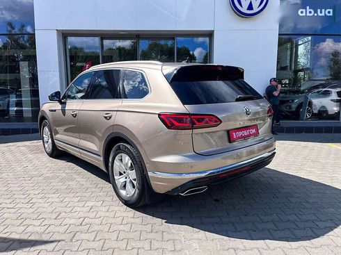 Volkswagen Touareg 2019 - фото 7