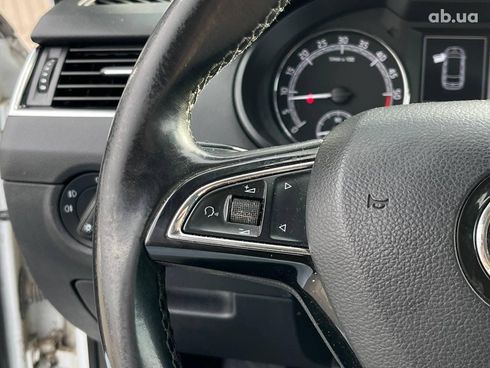 Skoda Octavia 2017 белый - фото 32