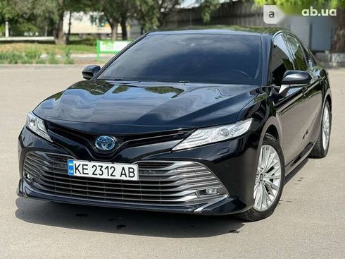 Toyota Camry 2020 - фото 7