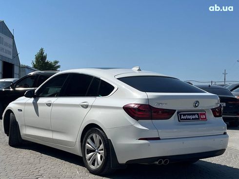 BMW 5 серия 2013 белый - фото 11