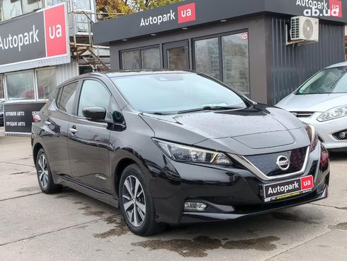 Nissan Leaf 2018 черный - фото 11