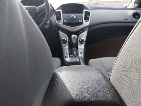 Chevrolet Cruze 2015 серый - фото 19