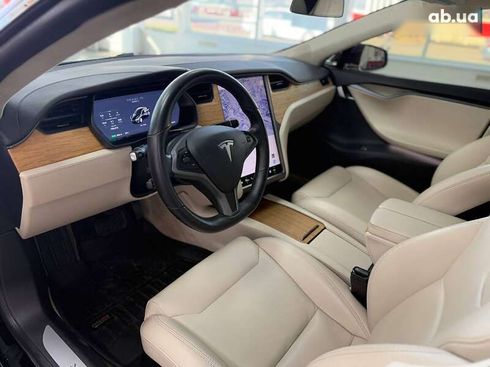 Tesla Model S 2018 - фото 25