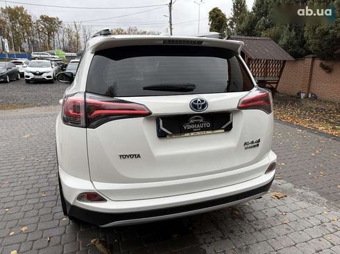 Toyota RAV4 2018 - фото 23