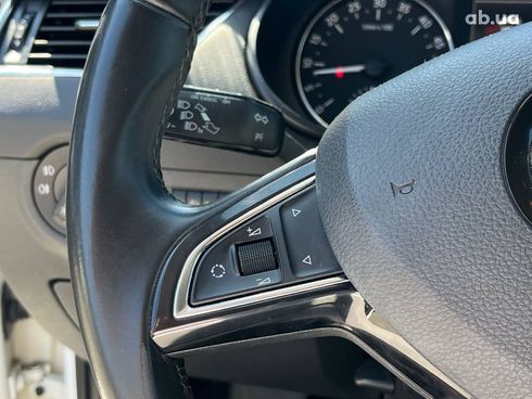 Skoda Octavia 2015 белый - фото 18