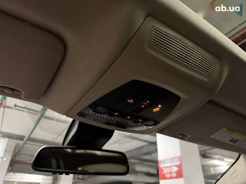 BMW 5 серия 2015 - фото 29