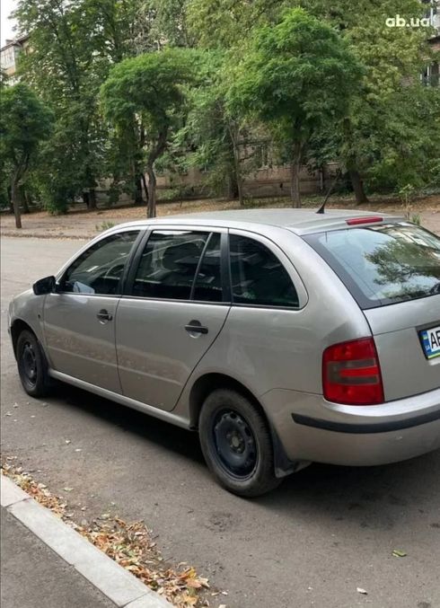 Skoda Fabia 2006 бежевый - фото 6