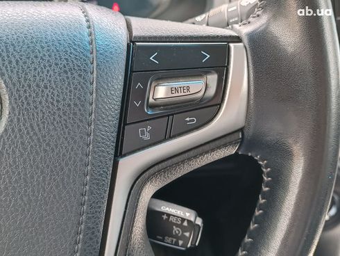 Toyota Land Cruiser Prado 2018 белый - фото 27