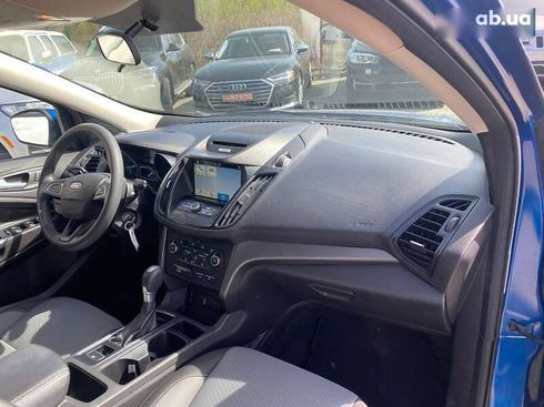 Ford Escape 2017 - фото 9