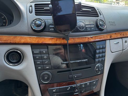 Mercedes-Benz E-Класс 2004 серый - фото 19