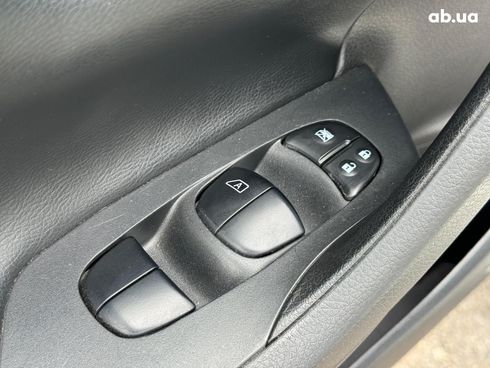 Nissan Altima 2018 белый - фото 19