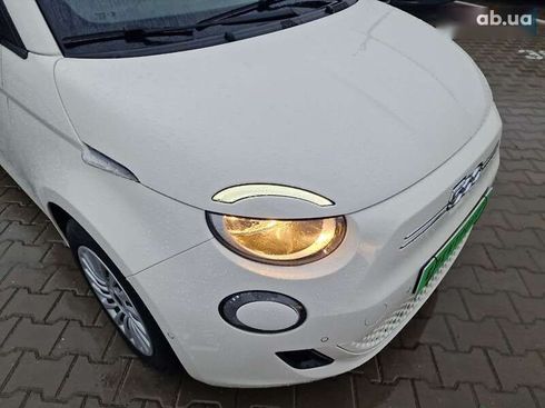 Fiat 500E 2023 - фото 11
