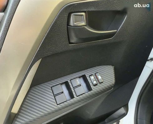 Toyota RAV4 2014 - фото 14