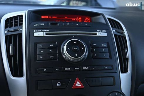 Kia Cee'd 2011 - фото 16